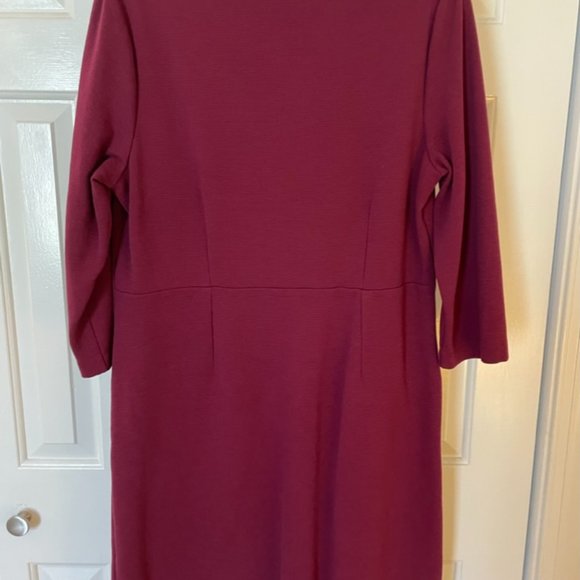 Boden Long-sleeved Textured dress (with pockets!) - Picture 4 of 4